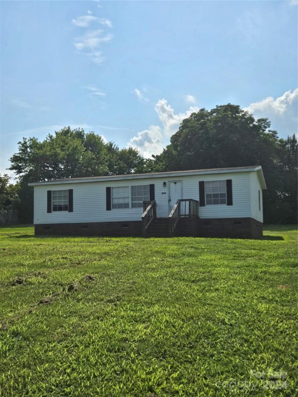 1049 Pond Court
