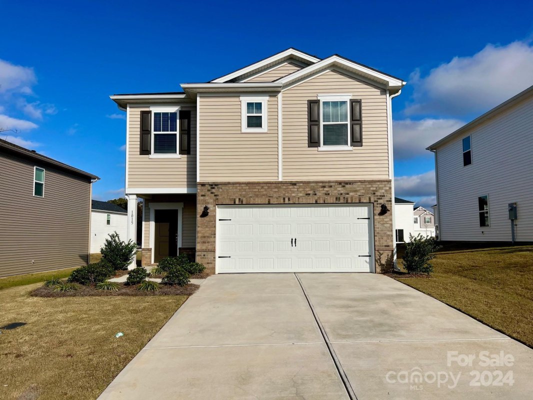 1015 Harry Court