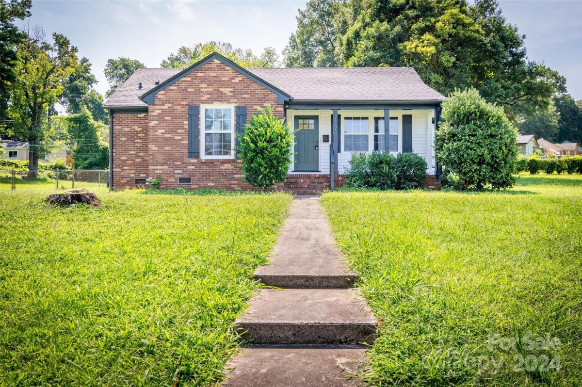 3127 Manchester Drive