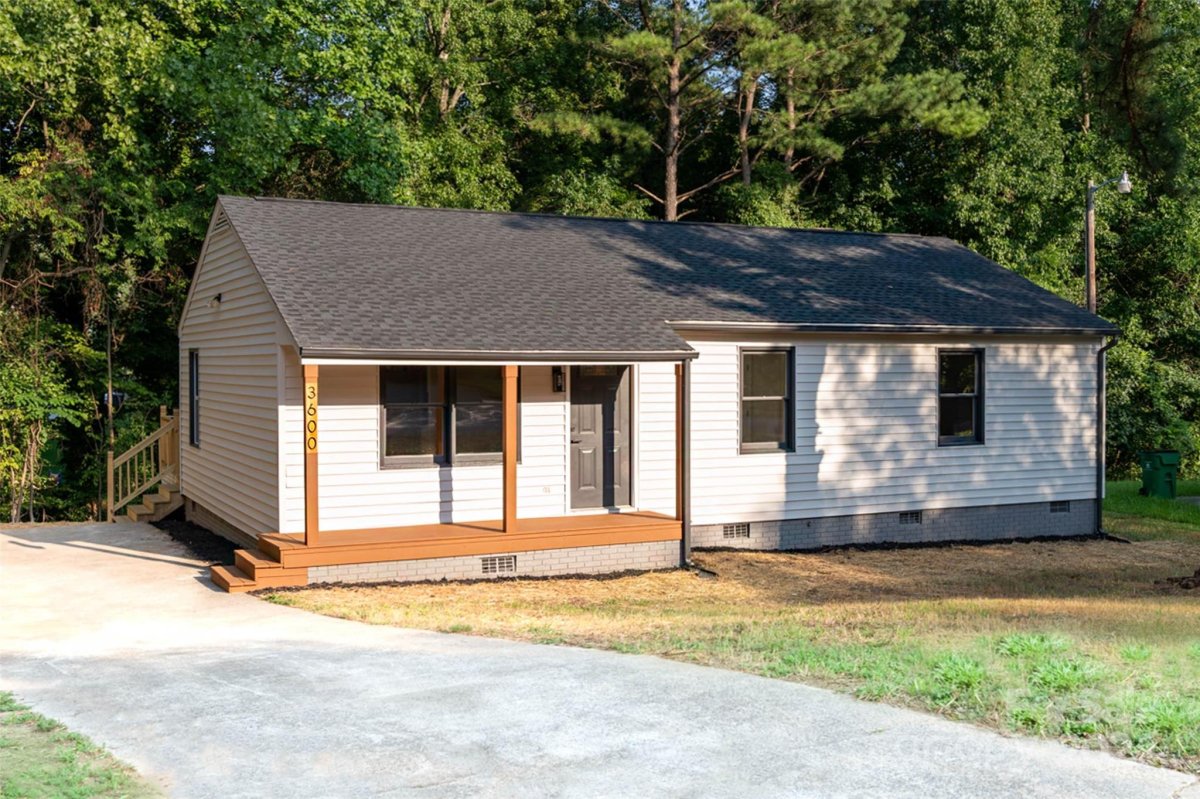 3600 Redstones Road