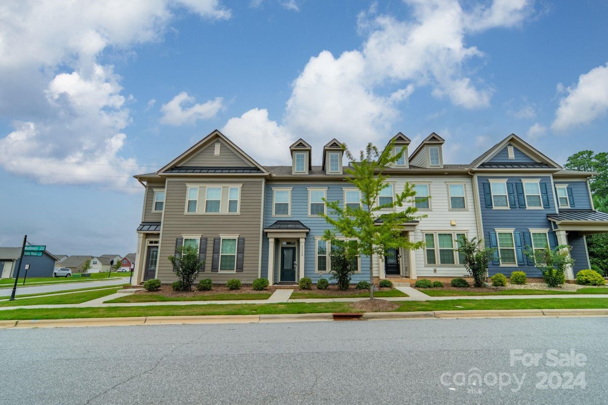 11118 Westbranch Parkway