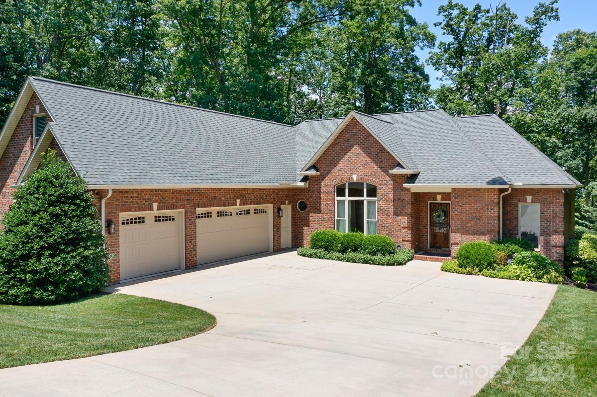 3357 Quinlan Lane