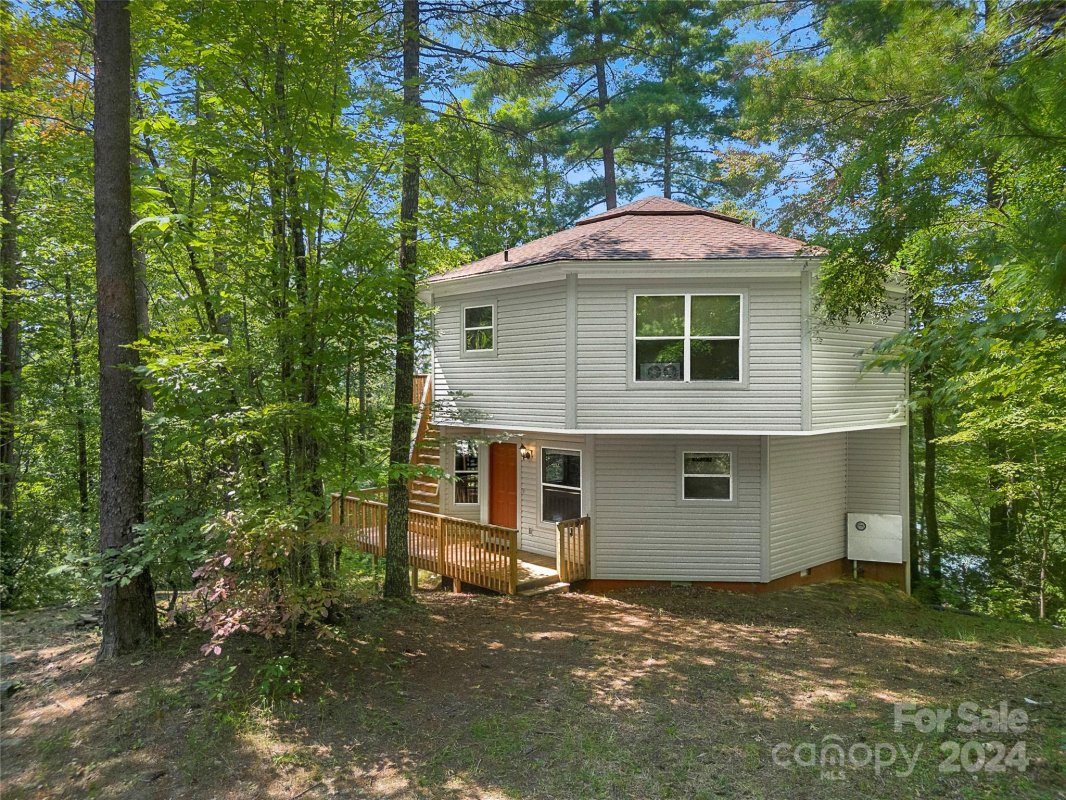 595 Bear Pen Hollow