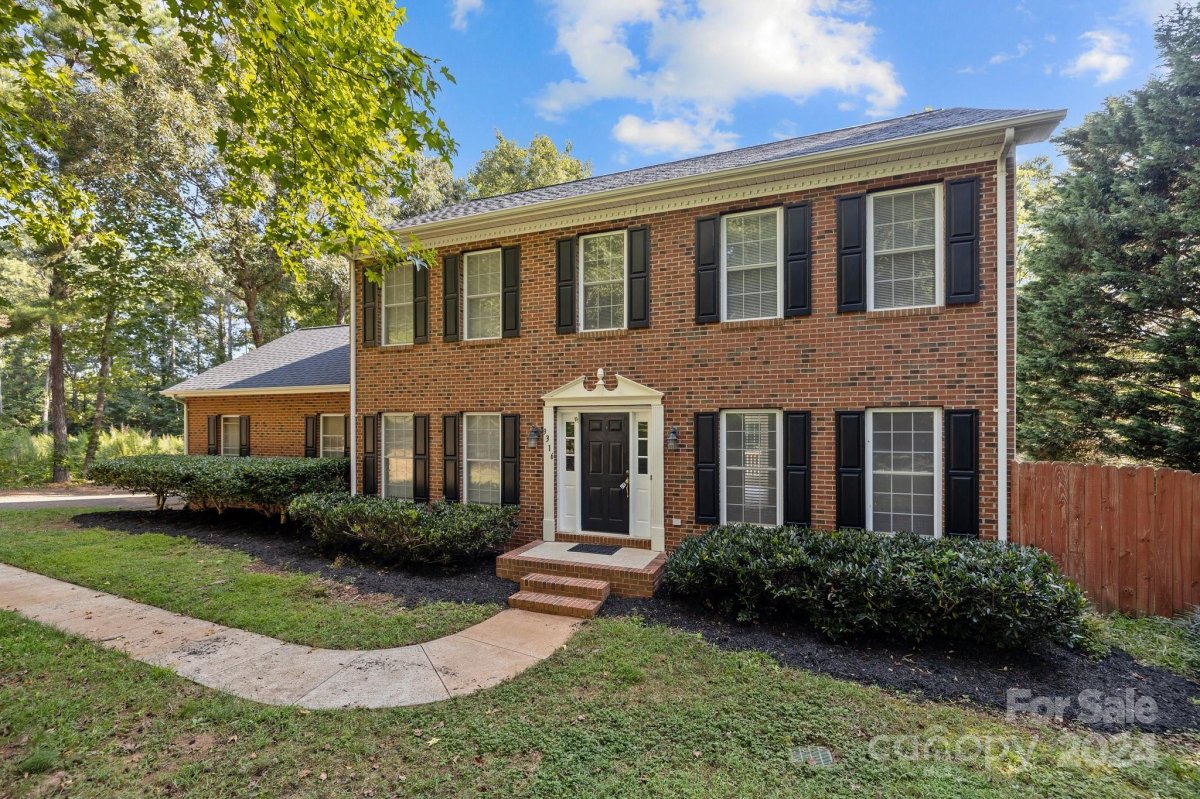 9316 Horseshoe Bend Drive
