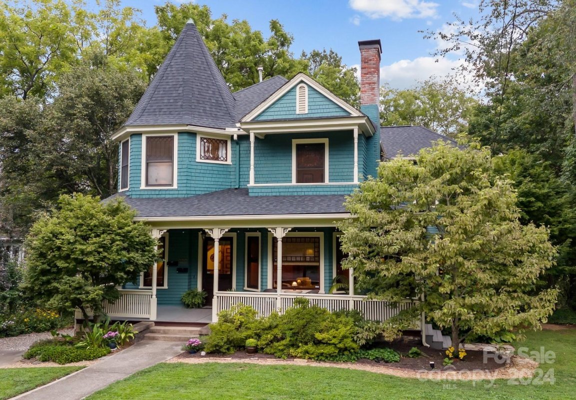 327 Montford Avenue