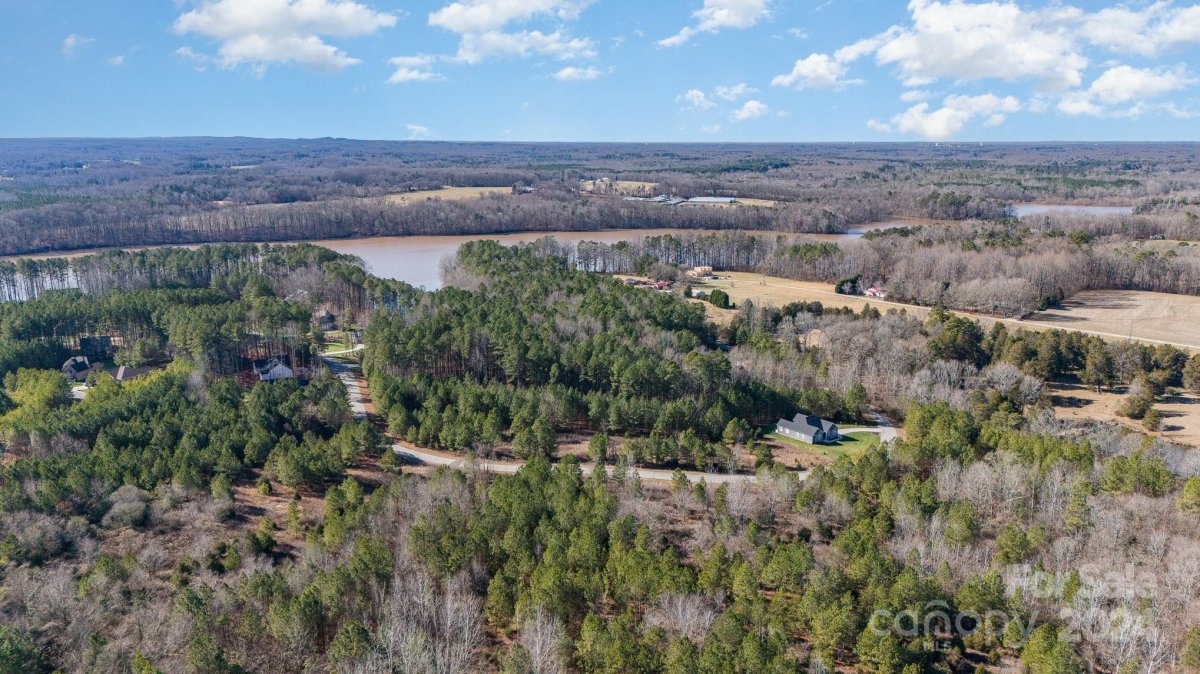 1283 Sunset Pointe Drive