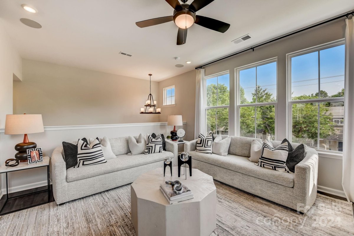 5047 Sunnybrae Place