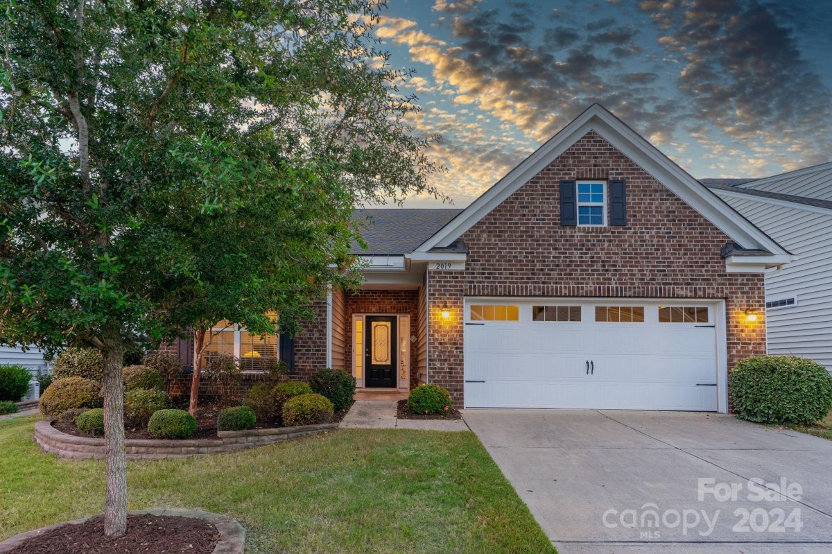 2019 Aberdeen Lane