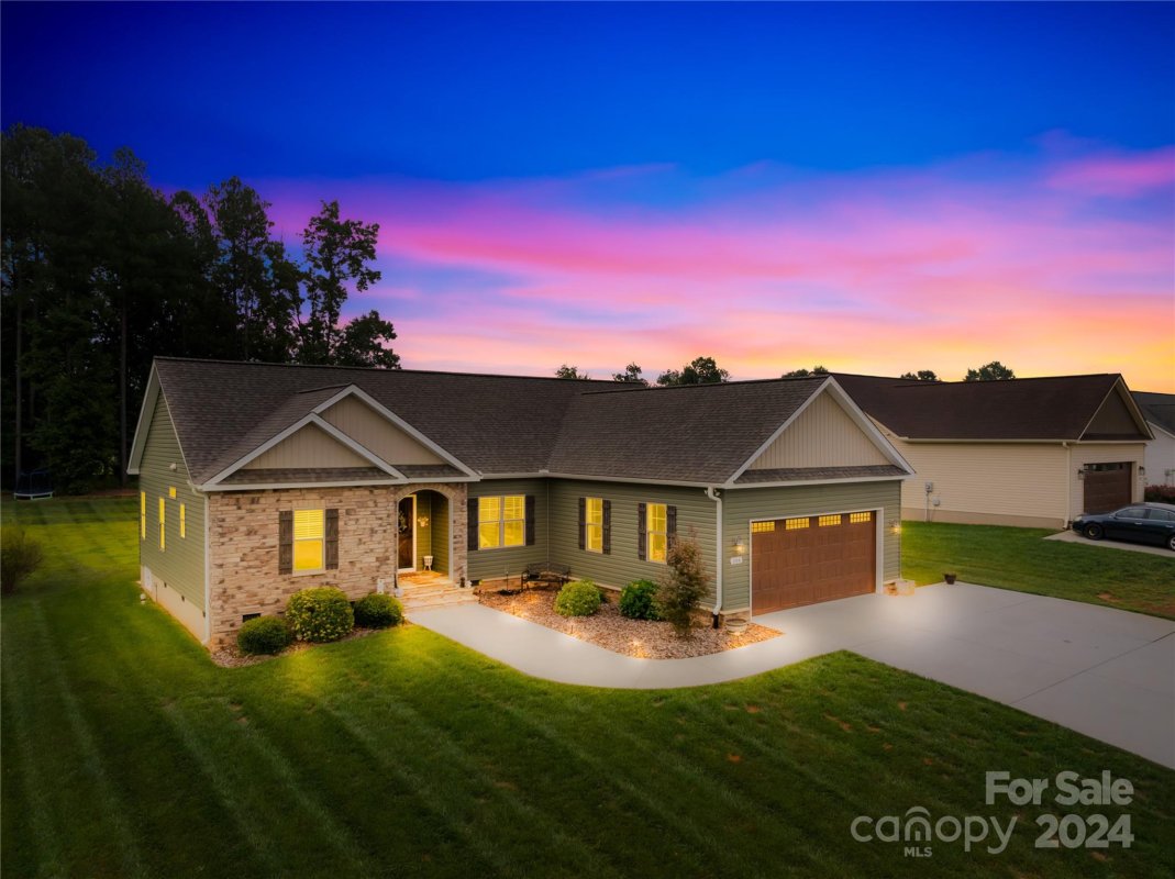 184 Greythorn Drive