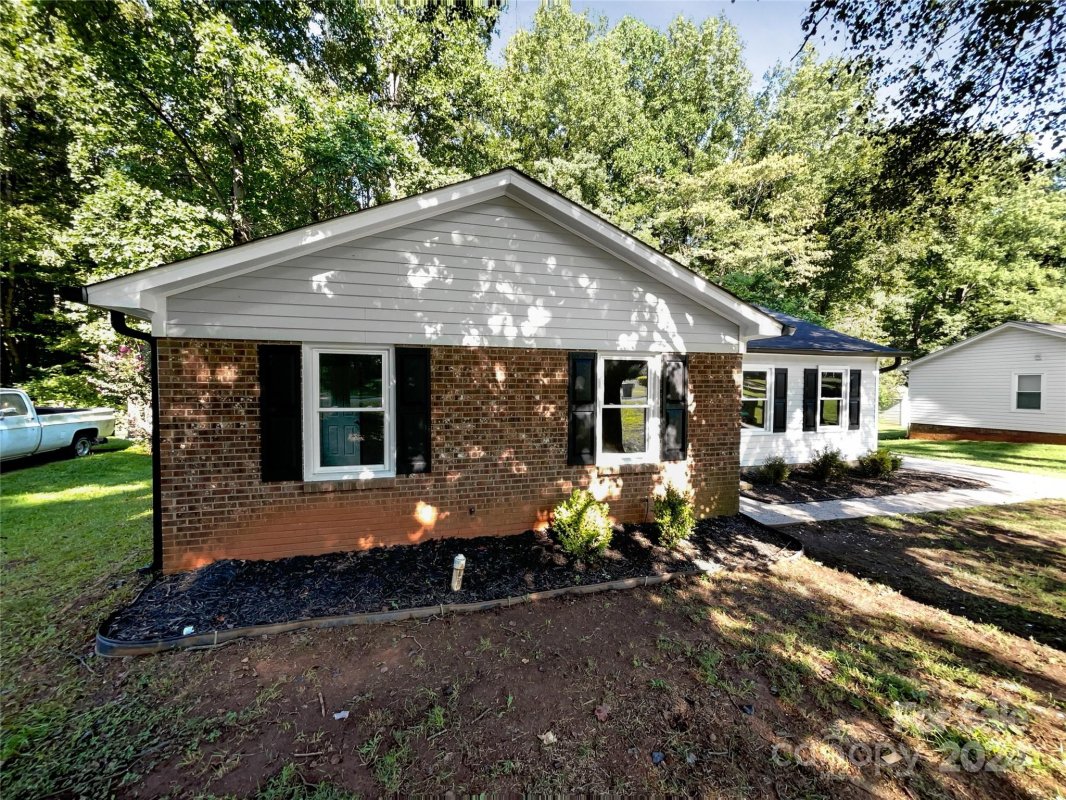 2115 Teddington Drive