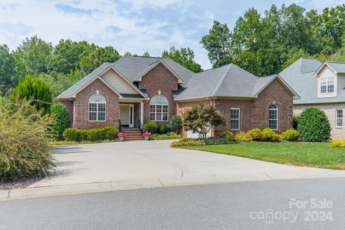285 River Birch Circle