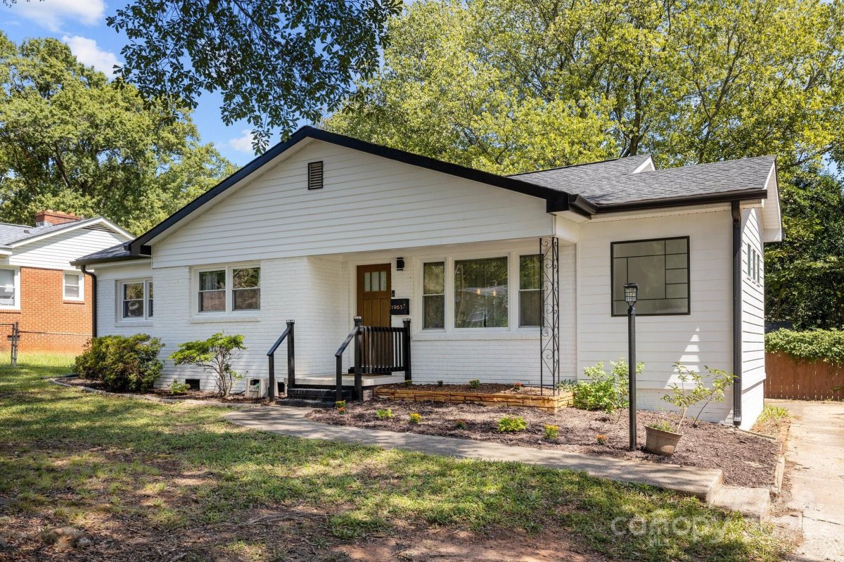 1963 Woodland Drive