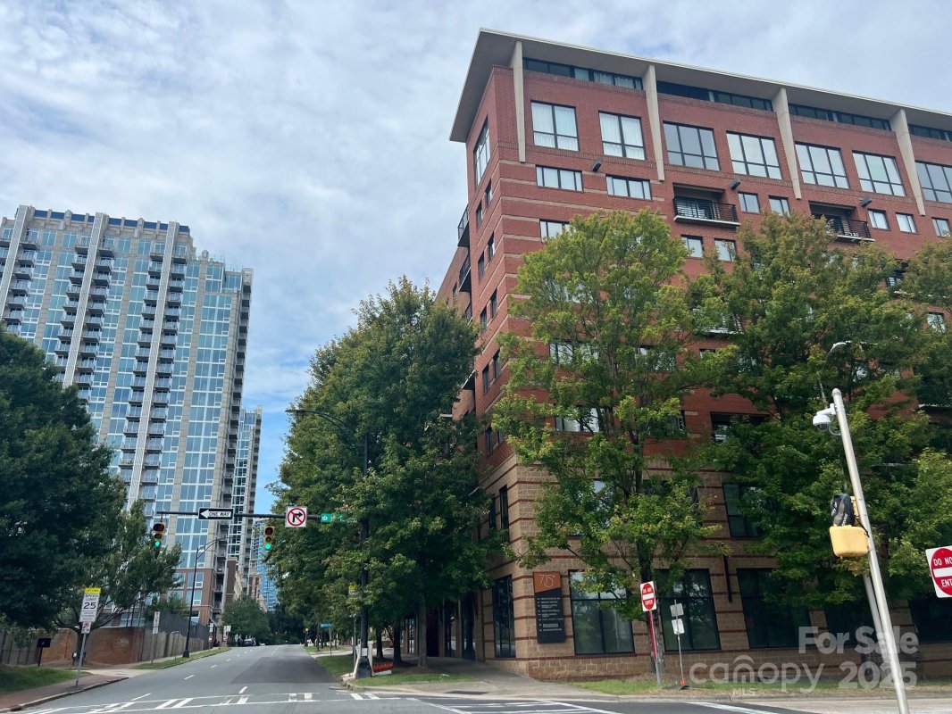 715 N Church Street 304