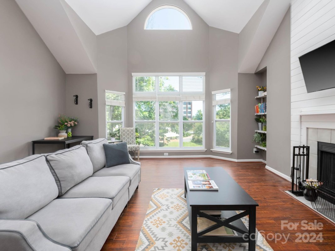 529 N Graham Street 3H