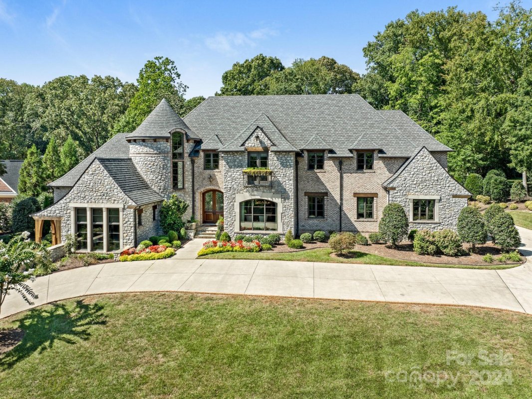 5201 Carmel Park Drive