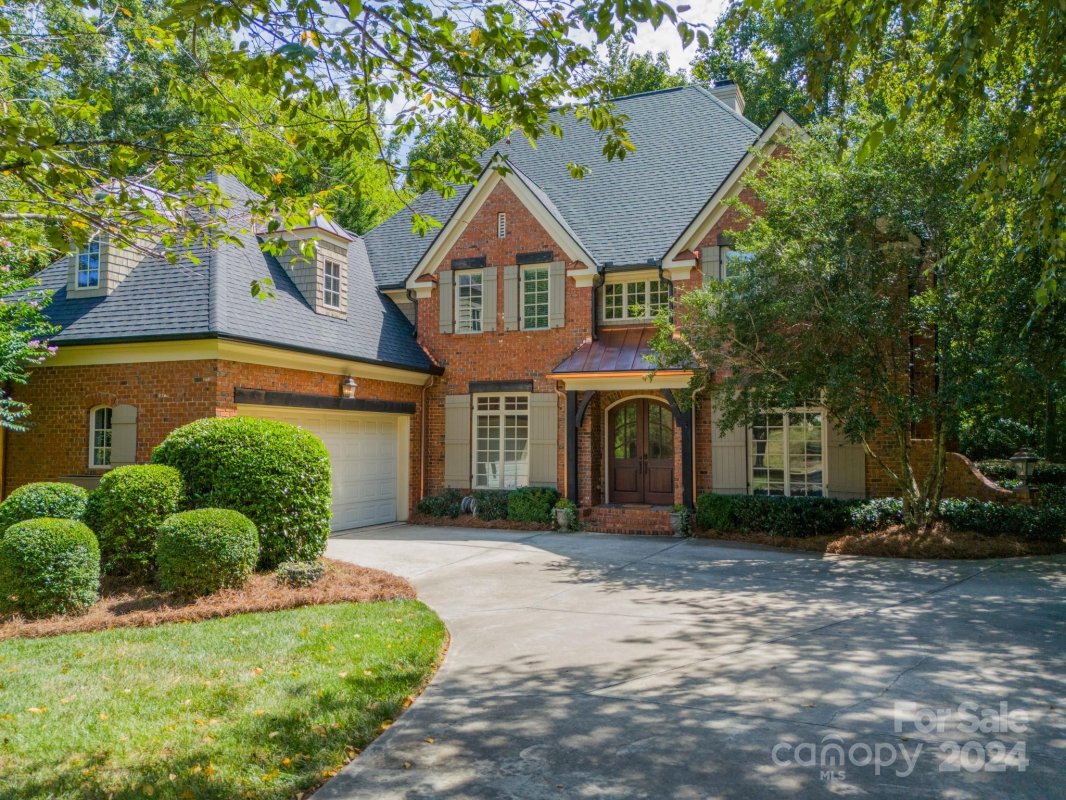 905 Arborfield Drive