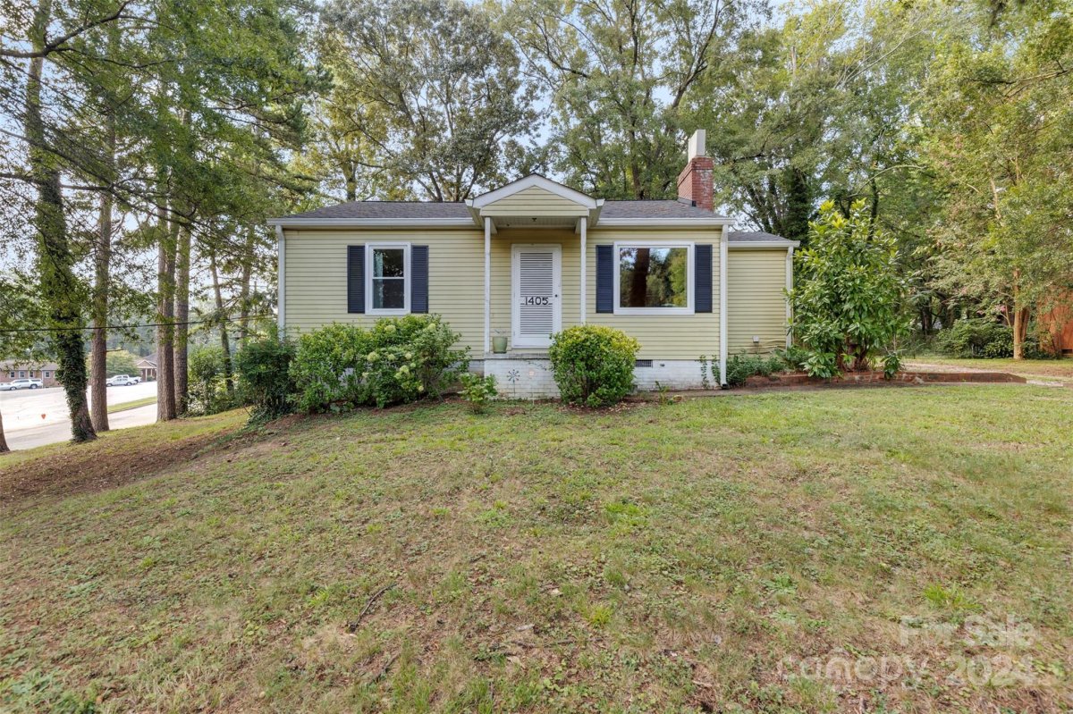 1405 Statesville Boulevard