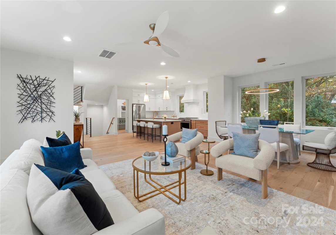 2907 Hilliard Drive