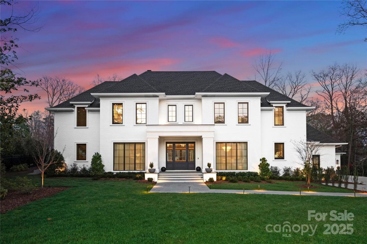 3645 Pelham Lane