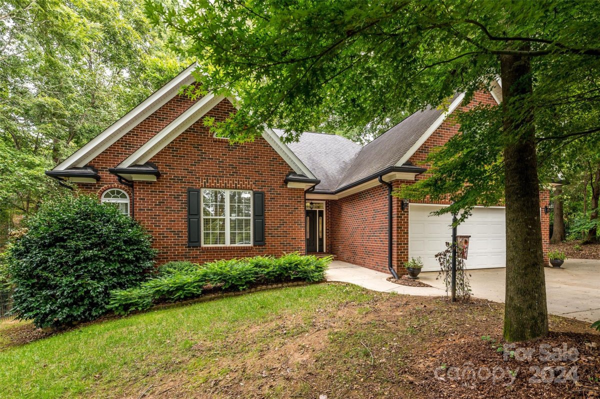 9600 Broken Arrow Court