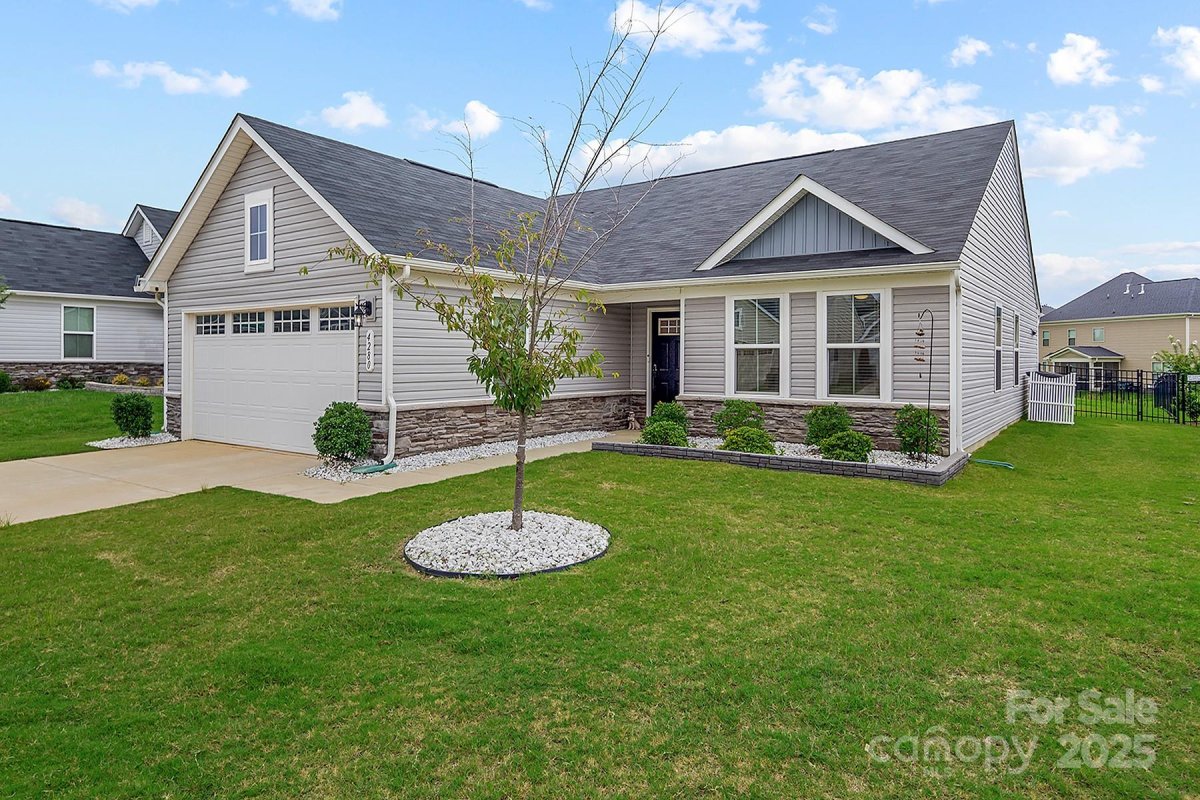 4280 Stream Dale Circle