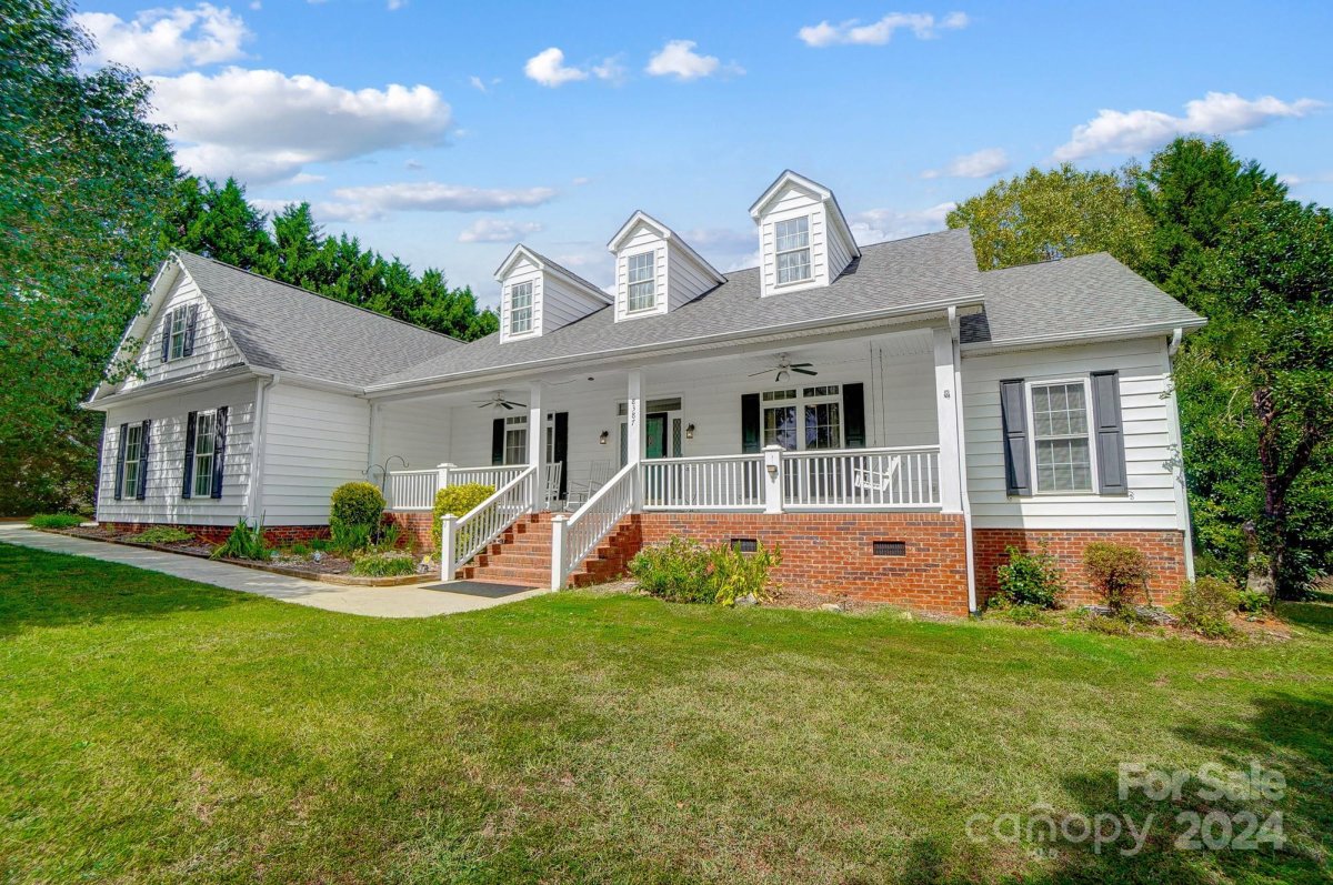 8387 Fairfield Forest Road