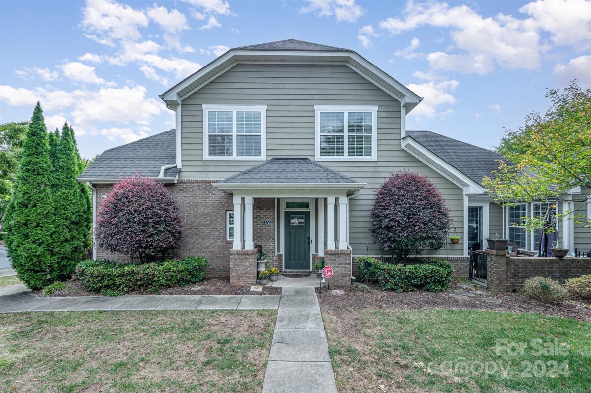 3805 Highland Castle Way