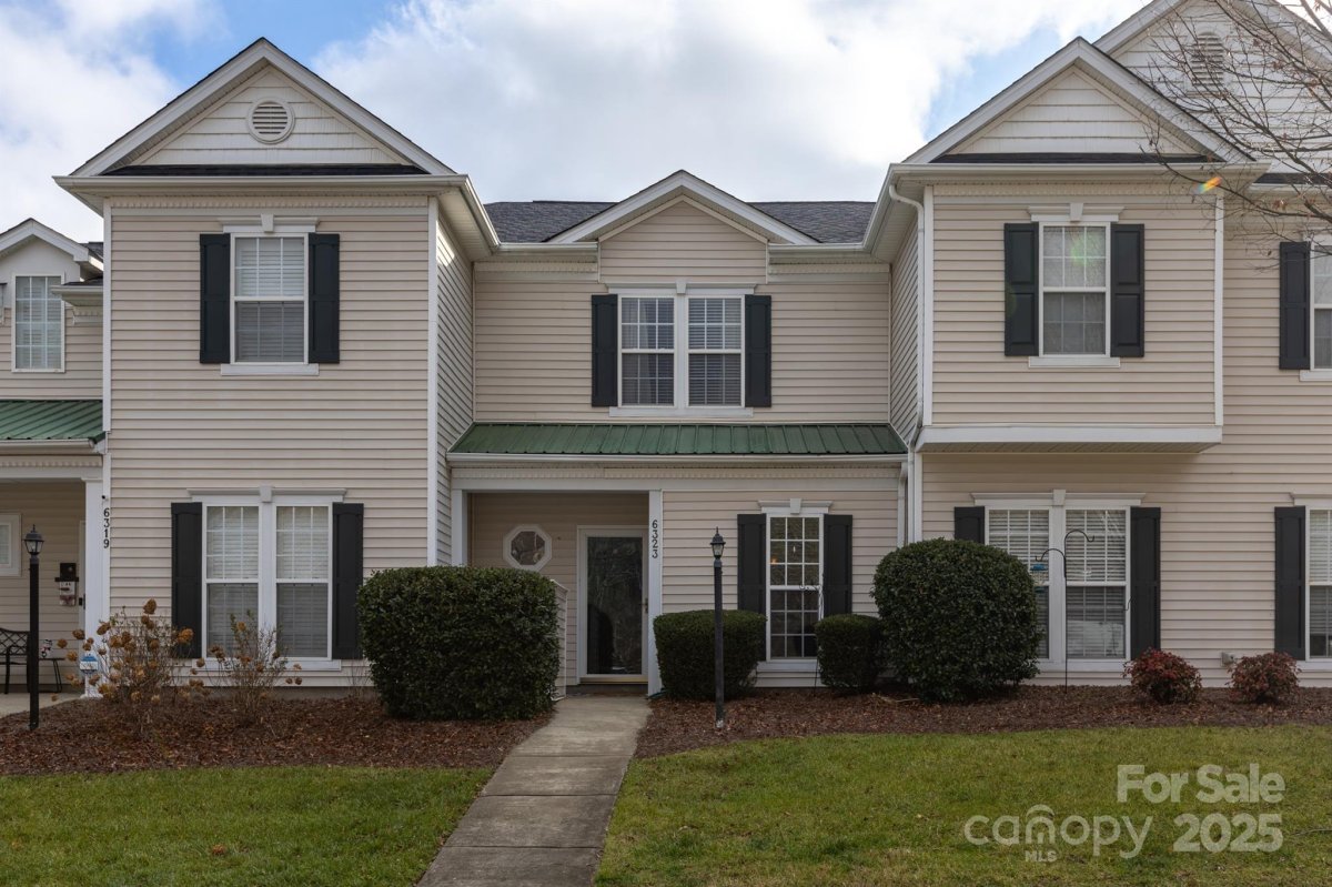 6323 Harrisburg Plaza