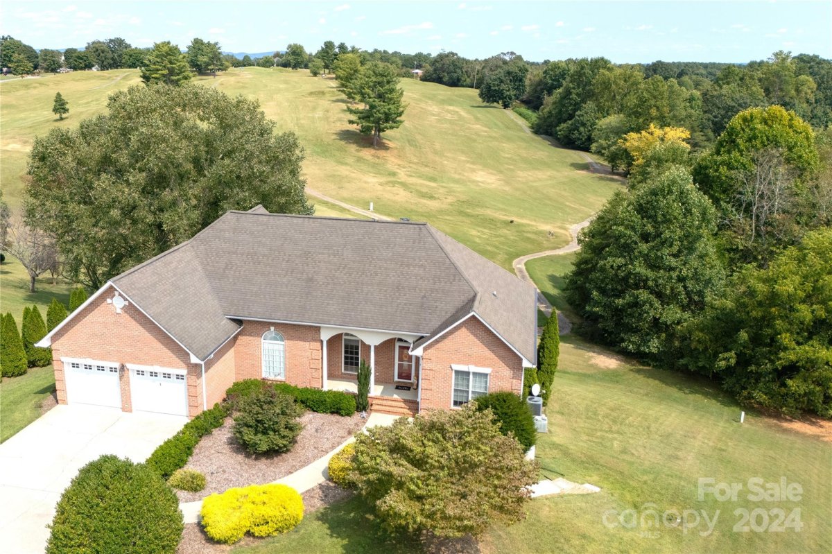 7 Ridge Drive