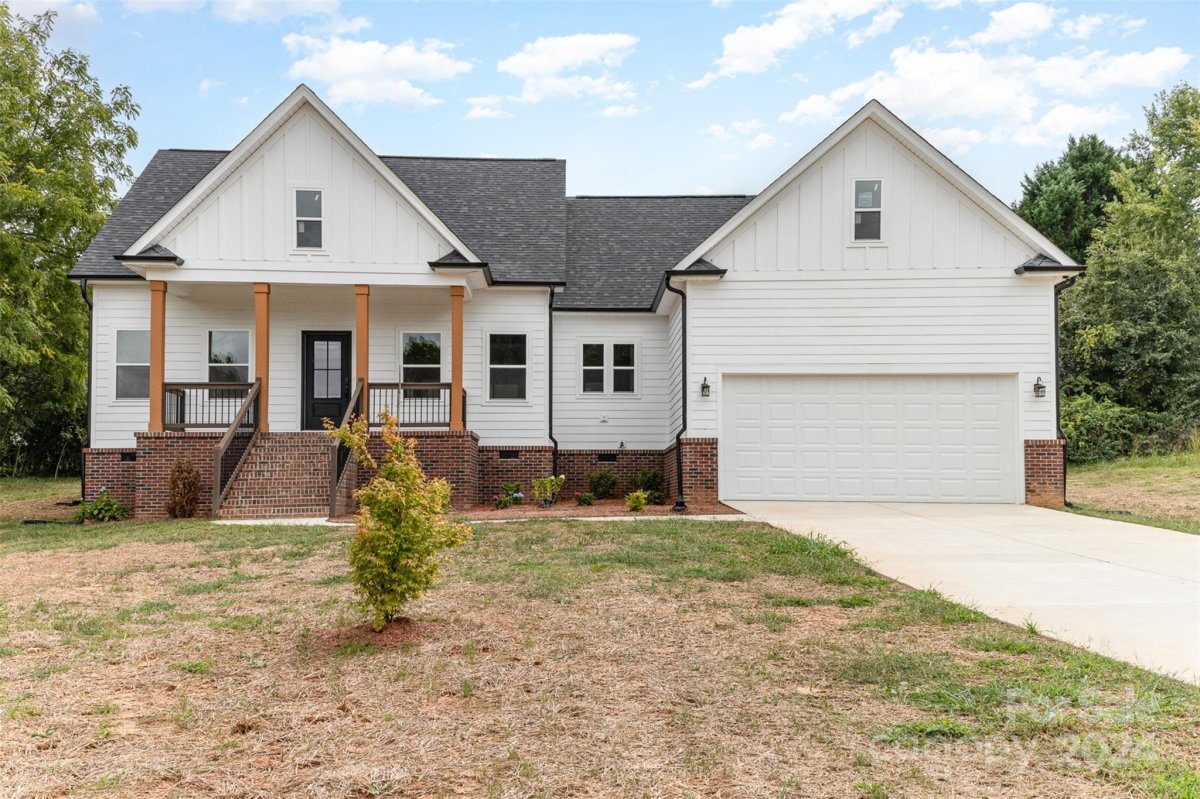 113 Oakwood Drive