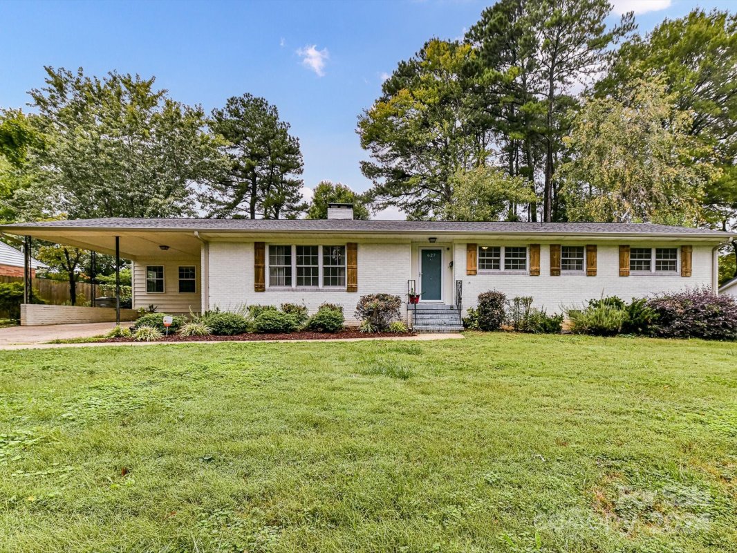 627 Downey Place