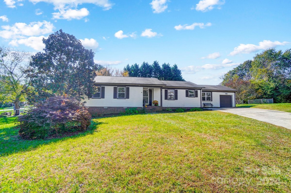 513 Oregon Way