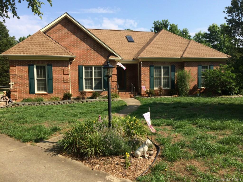 1131 Maremont Court