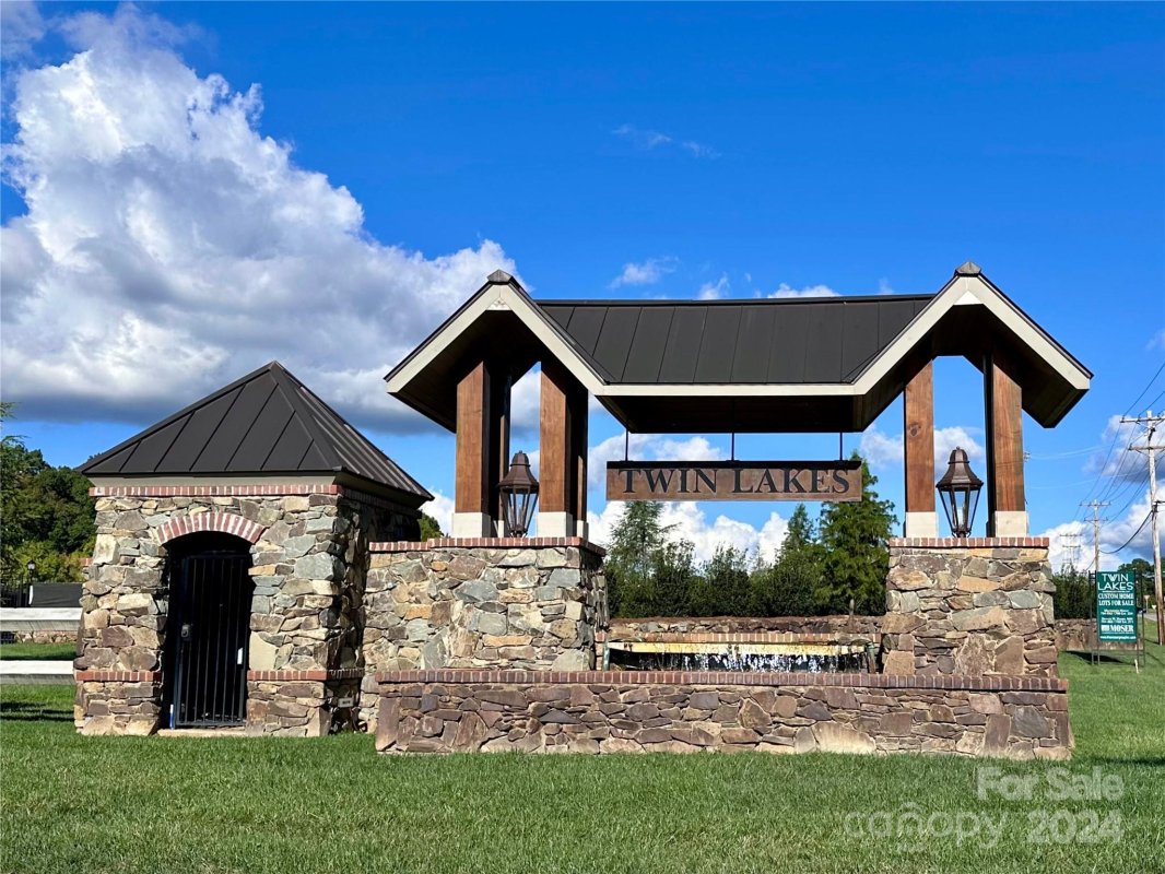 403 Crepe Myrtle Lane 34