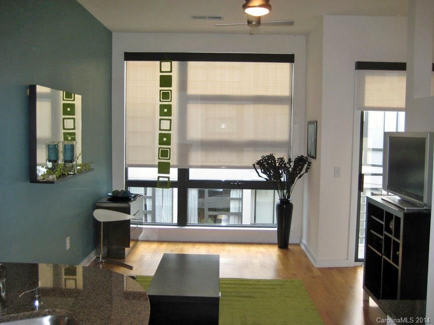 525 E 6th Street 318