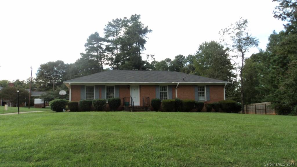 203 Amity Circle