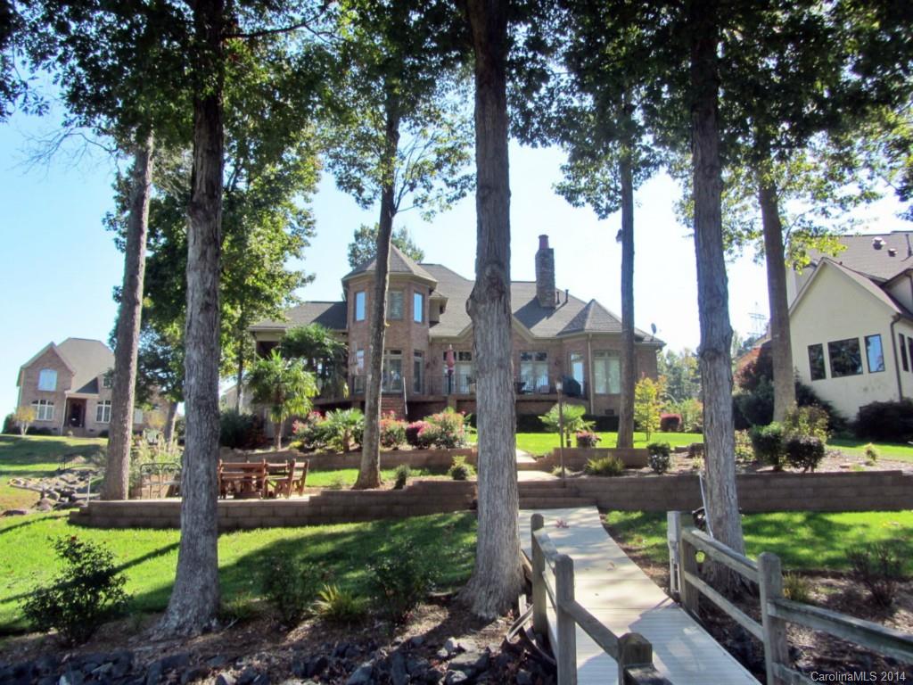 307 Ivy Arbor Circle