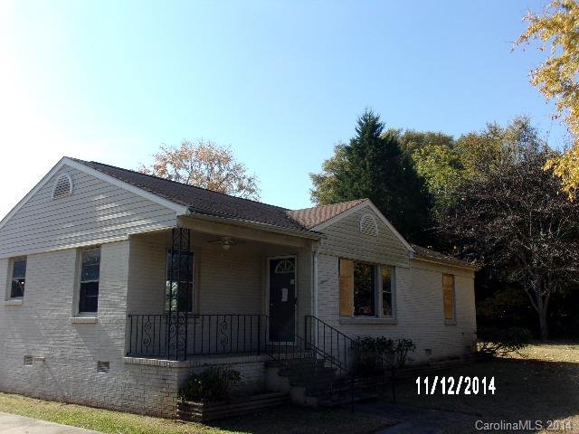 2215 Rosewood Drive