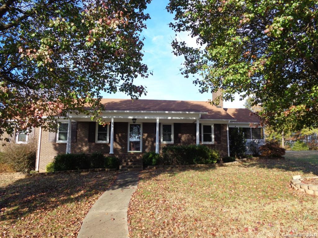 2442 Sandhurst Court