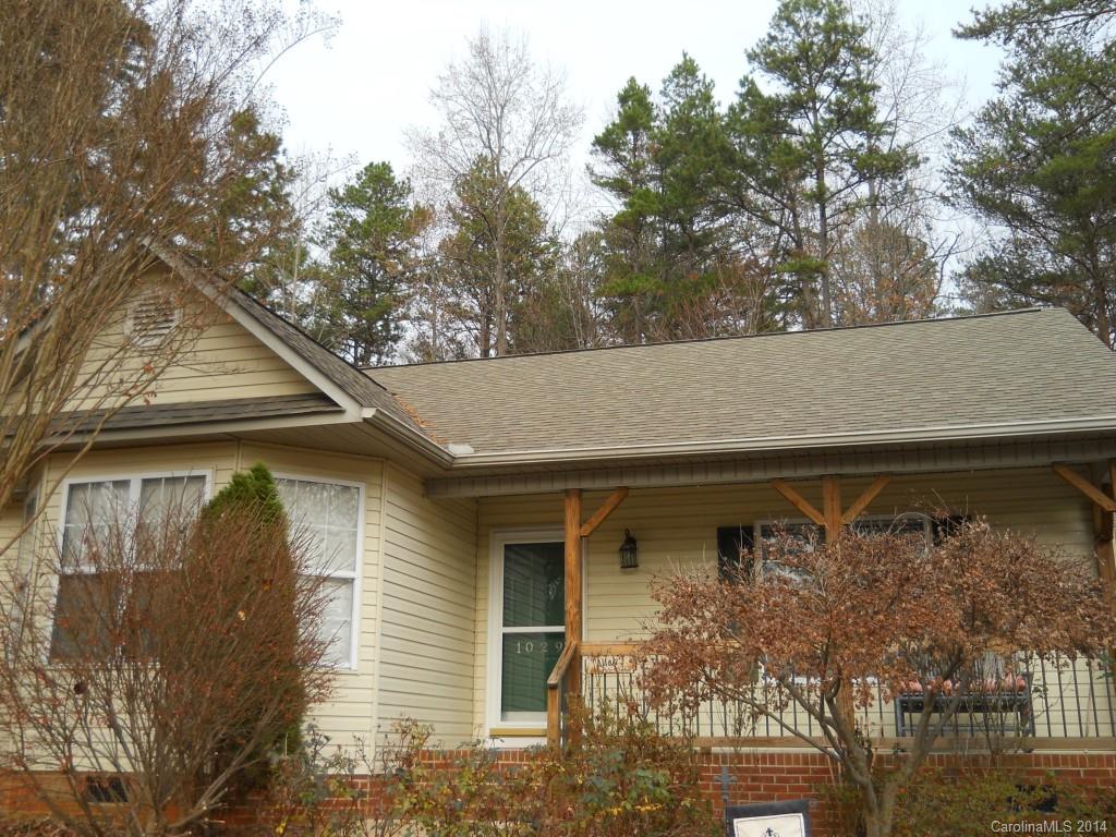 1029 Ashwood Place