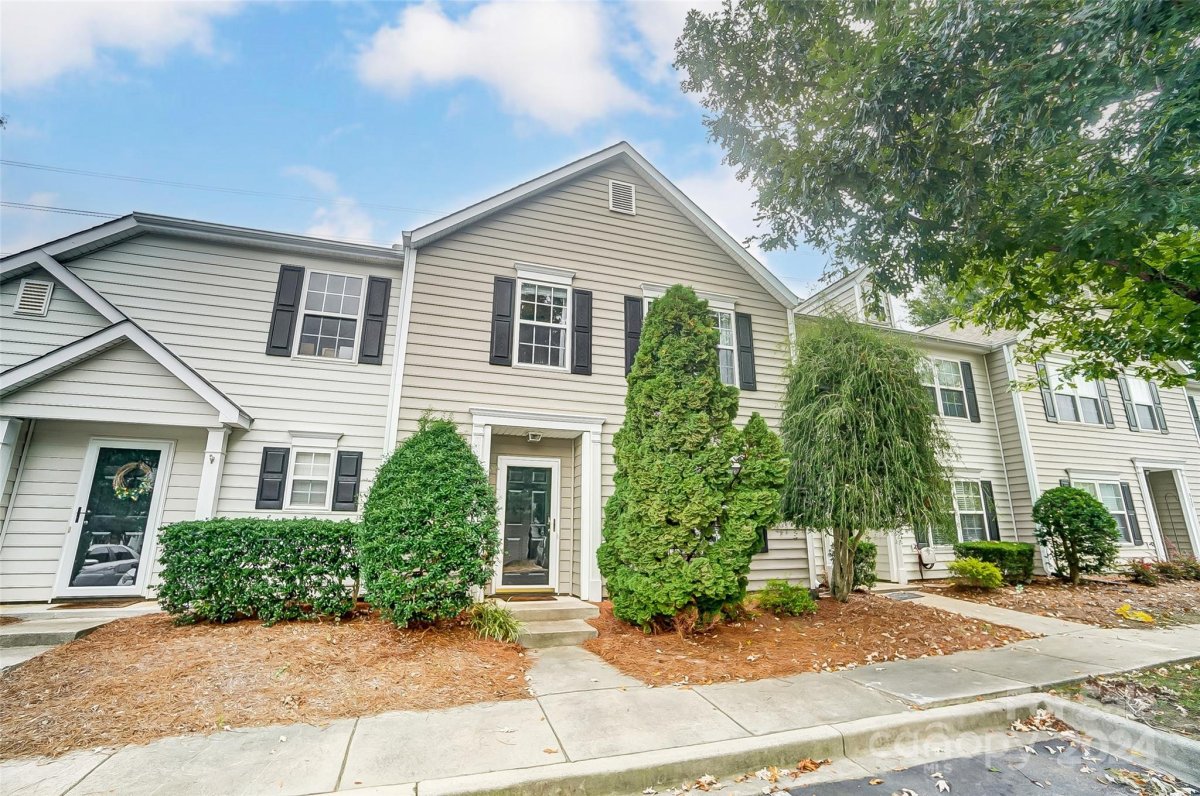 929 Heritage Parkway