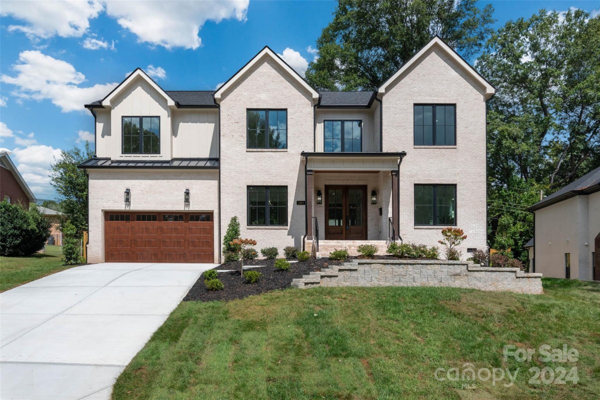 1323 Bywood Lane