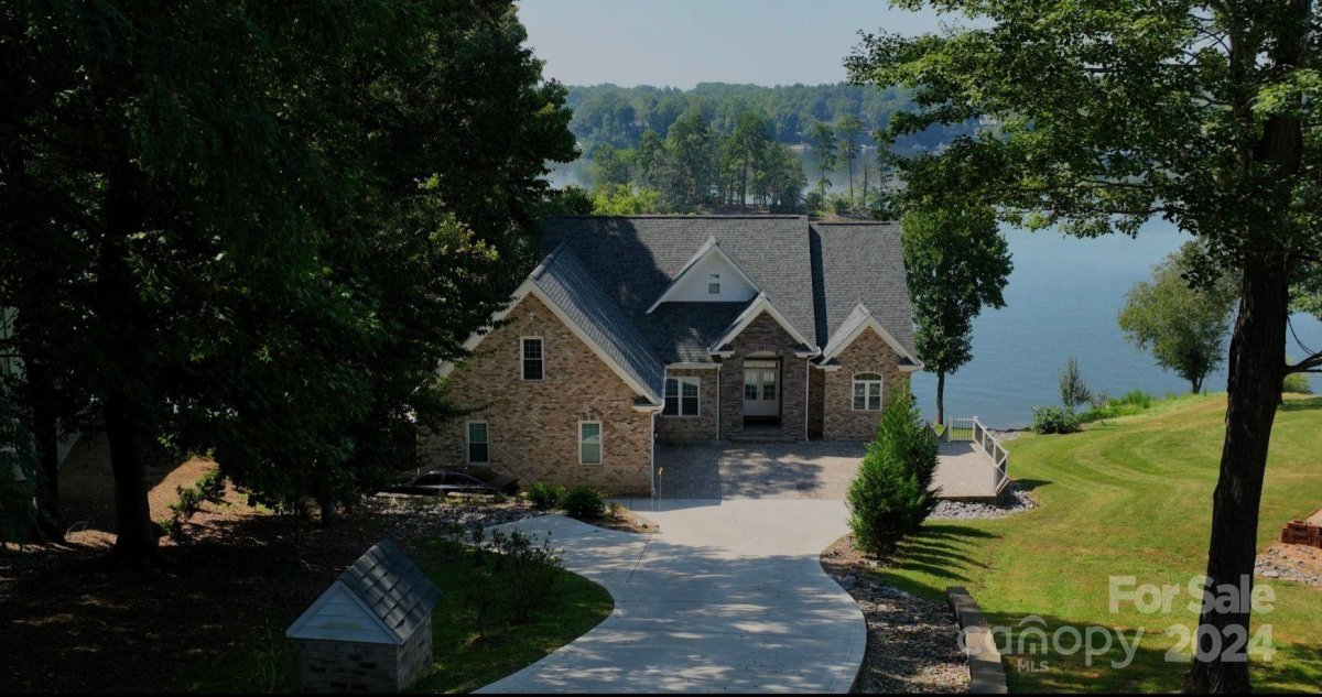 203 High Lake Drive