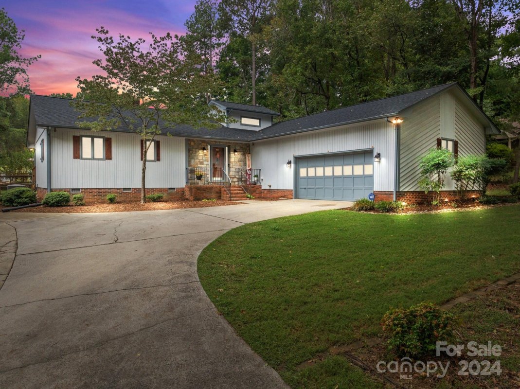 8092 Golf Course Drive