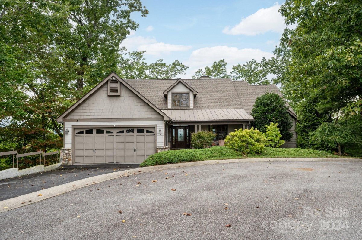 19 W Bobcat Court