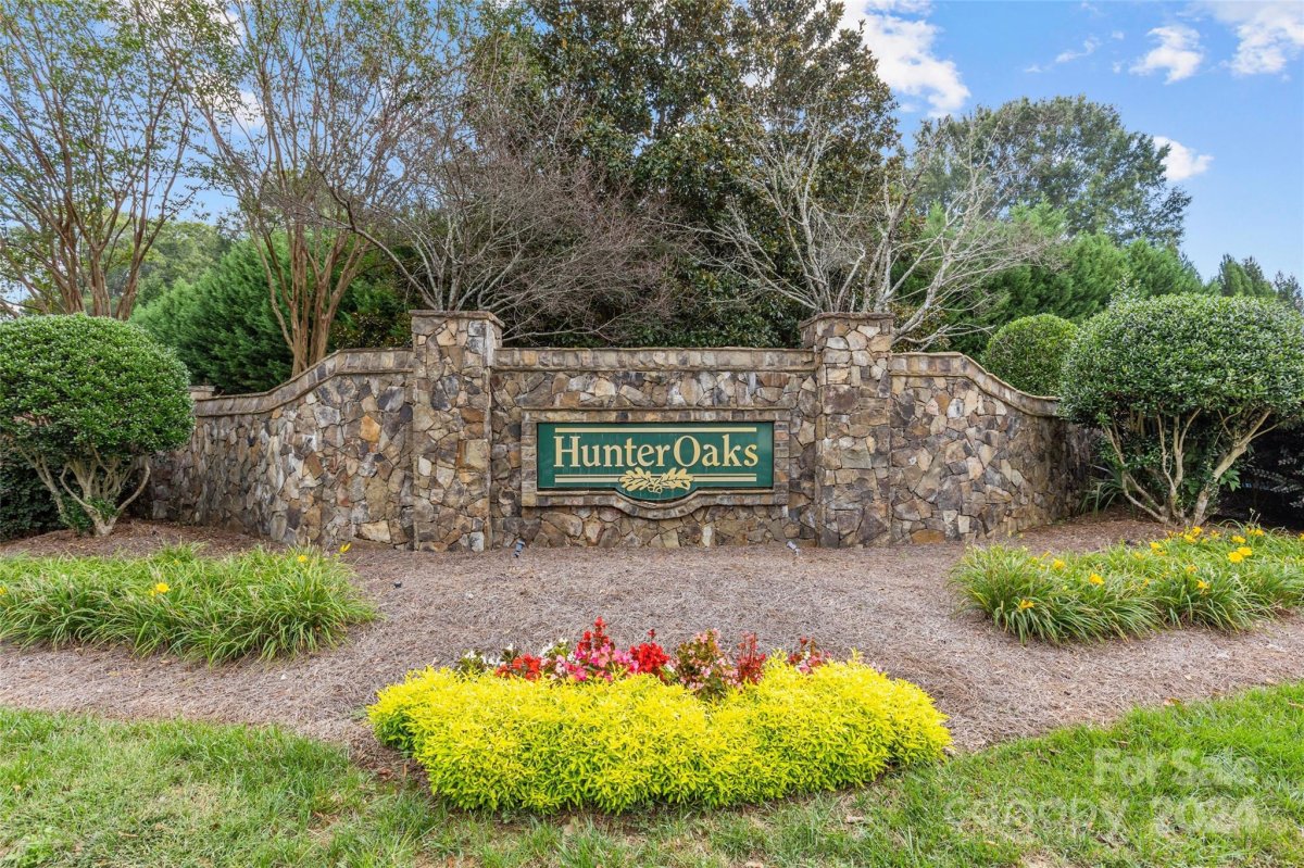 8909 Creekstone Road