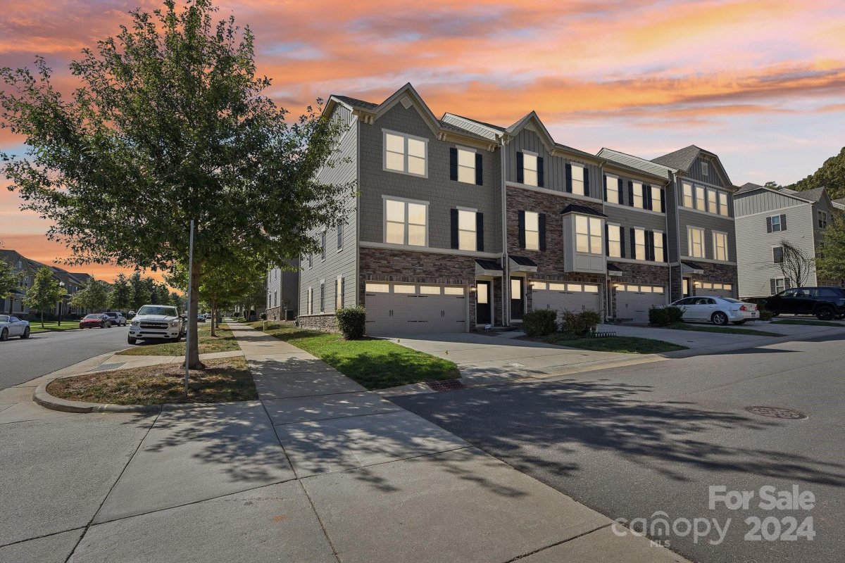 1605 Bark Branch Lane