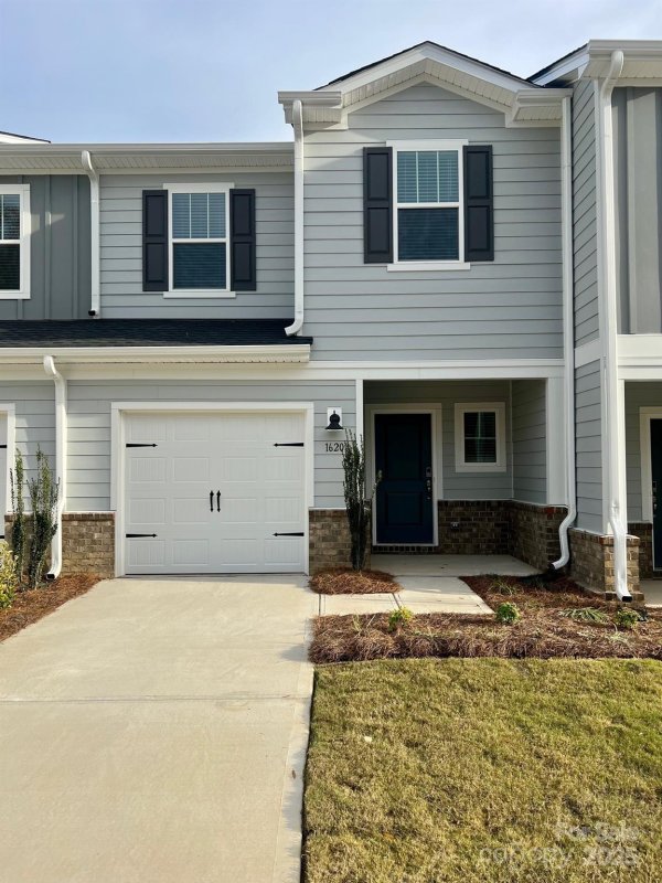 1620 Village Grove Lane