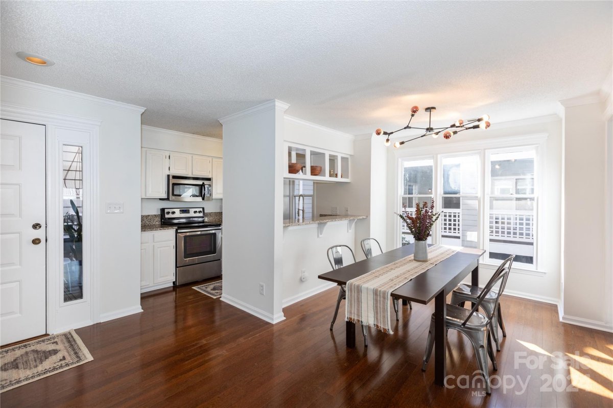 308 Queens Road 32