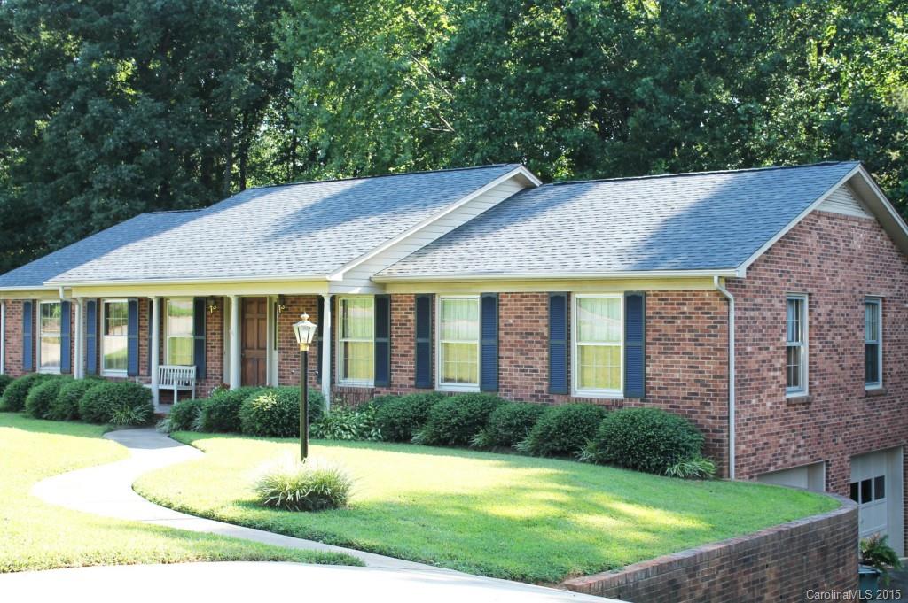 2471 Stradford Drive